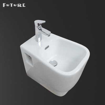 Bidet wiszący o szerokości 360 mm
